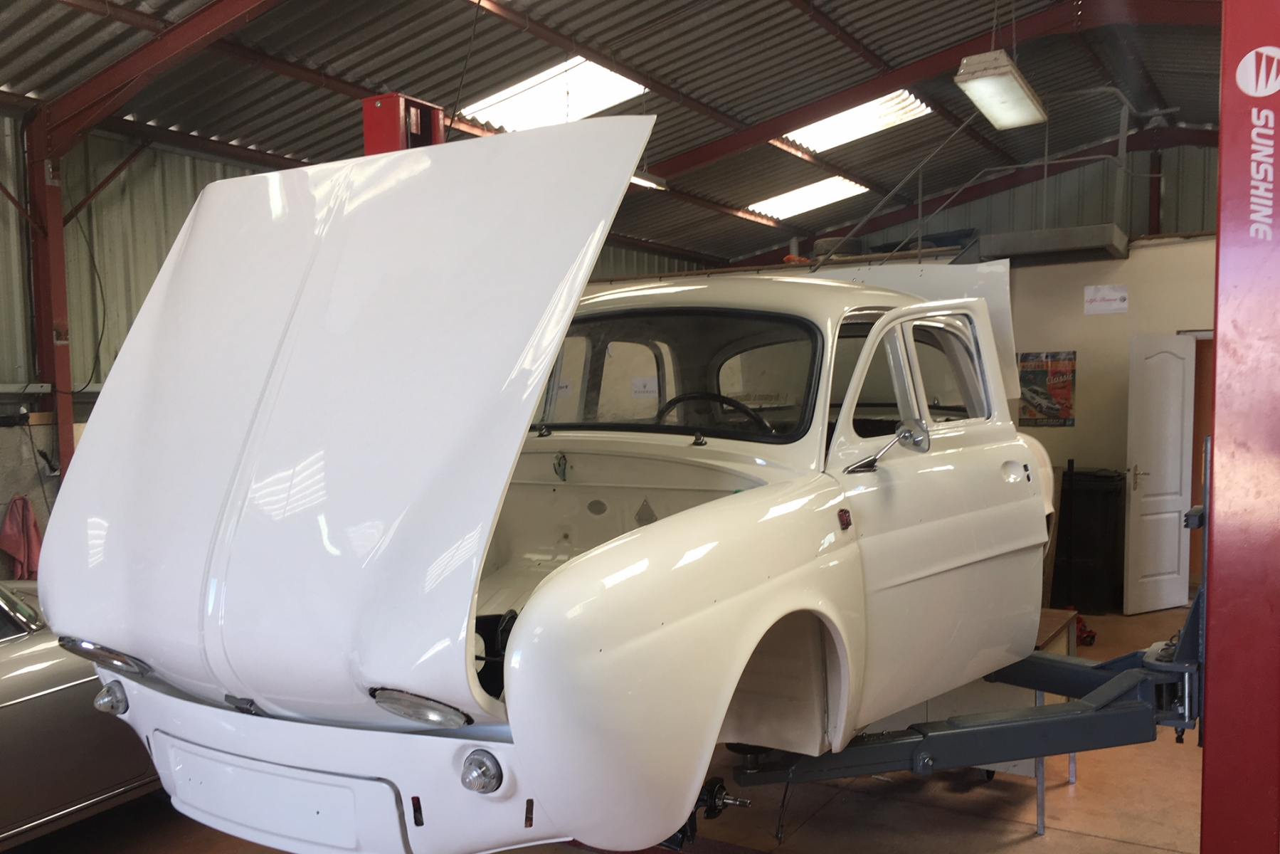 Agrandir = Dauphine Gordini 1095