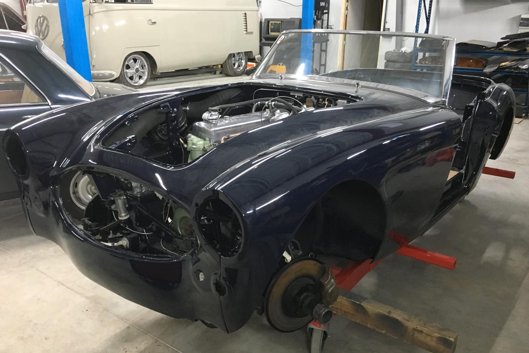 Agrandir = Austin Healey MK III BJ 8