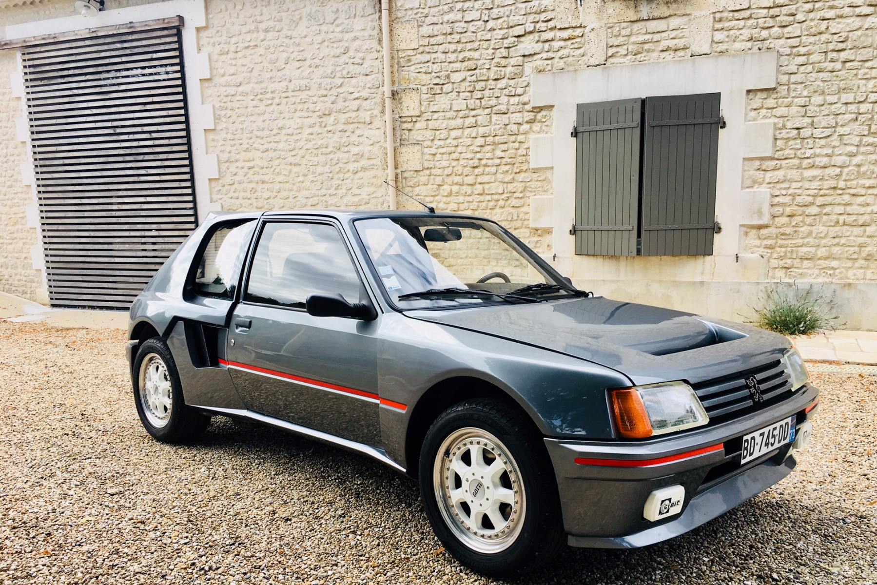 Agrandir=205 Turbo 16 Série 200-Peugeot