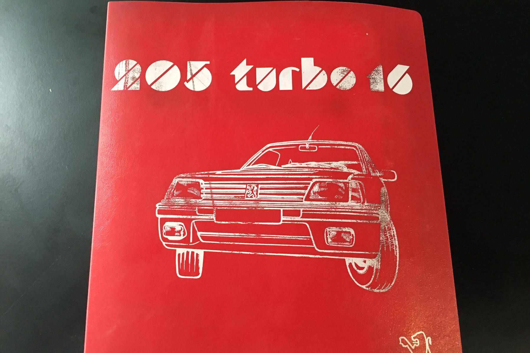 Agrandir=205 Turbo 16 Série 200-Peugeot