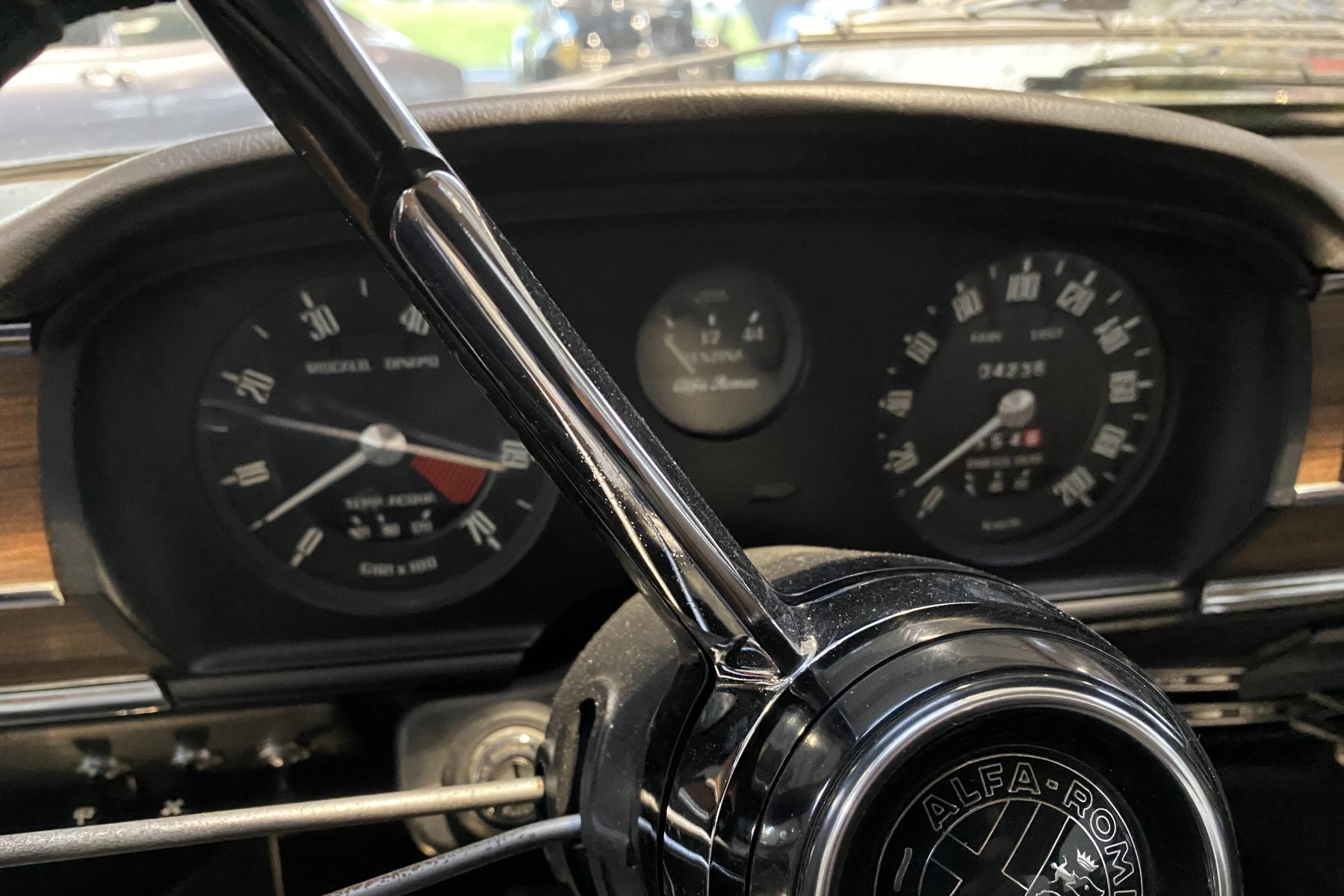 Agrandir=Alfa Romeo Giulia 1300 Ti-Alfa Romeo