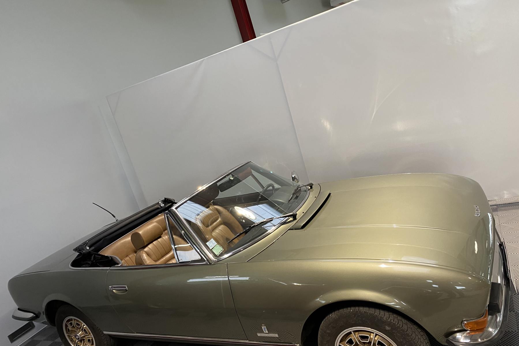 Agrandir=504 Cabriolet-Peugeot