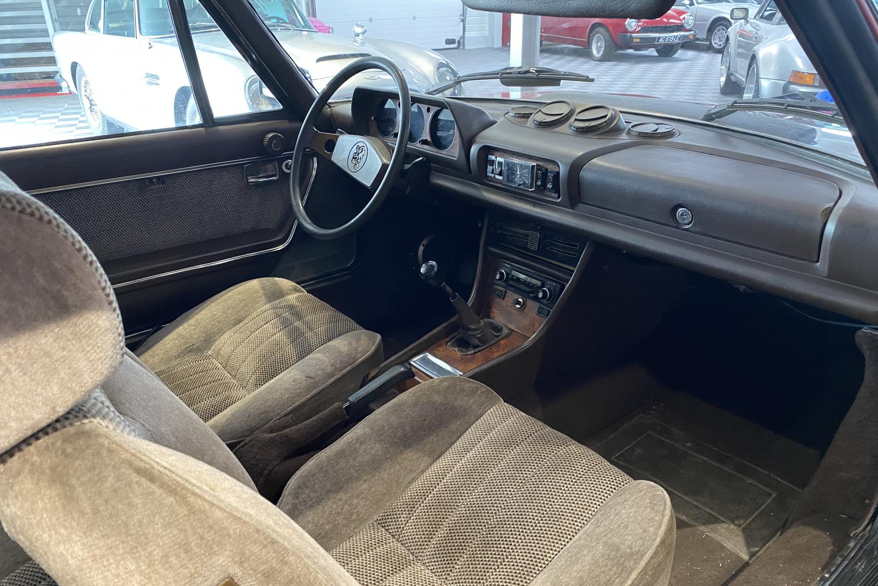 Agrandir=504 Coupe 2.0 L-Peugeot