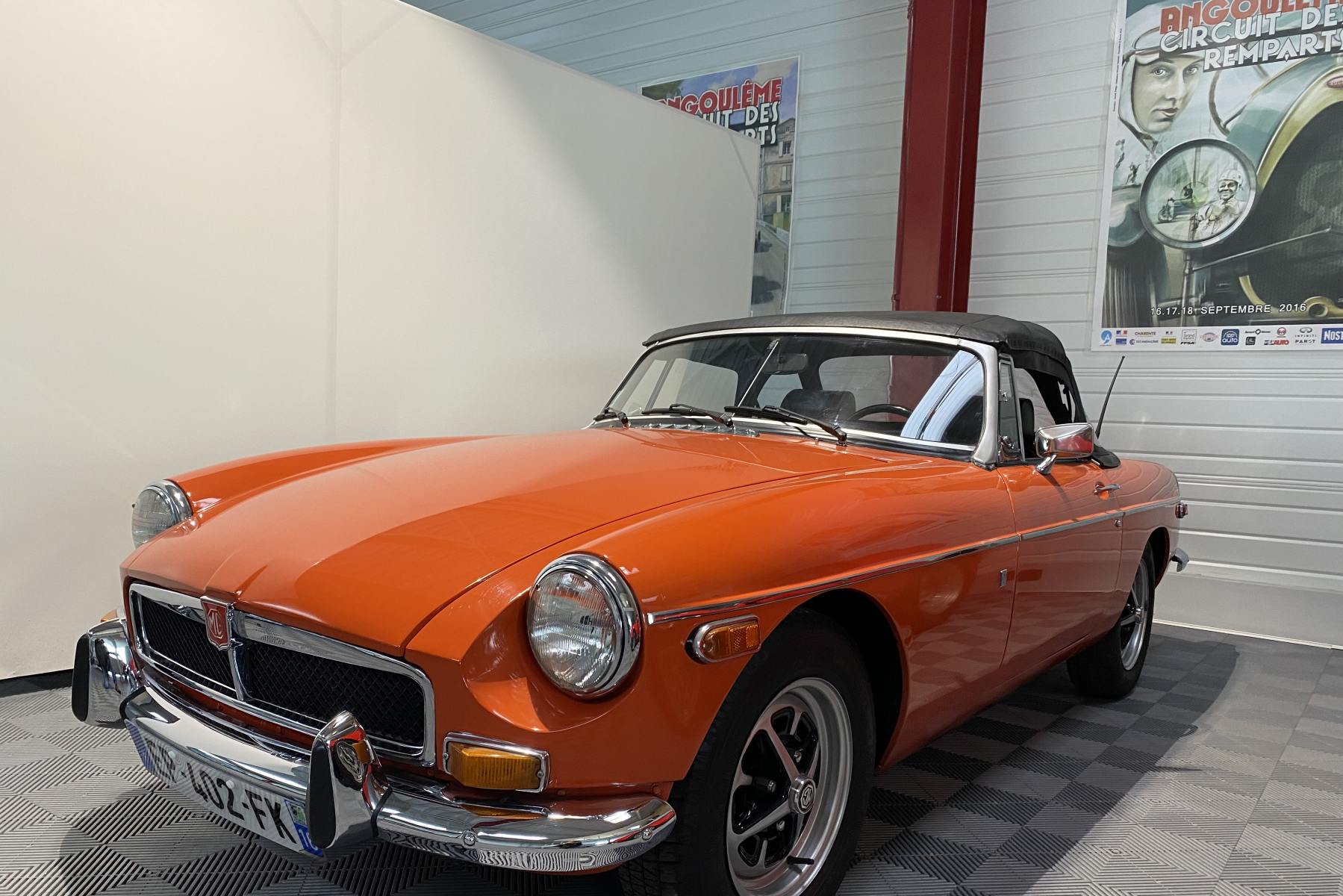 Agrandir=MGB-MG