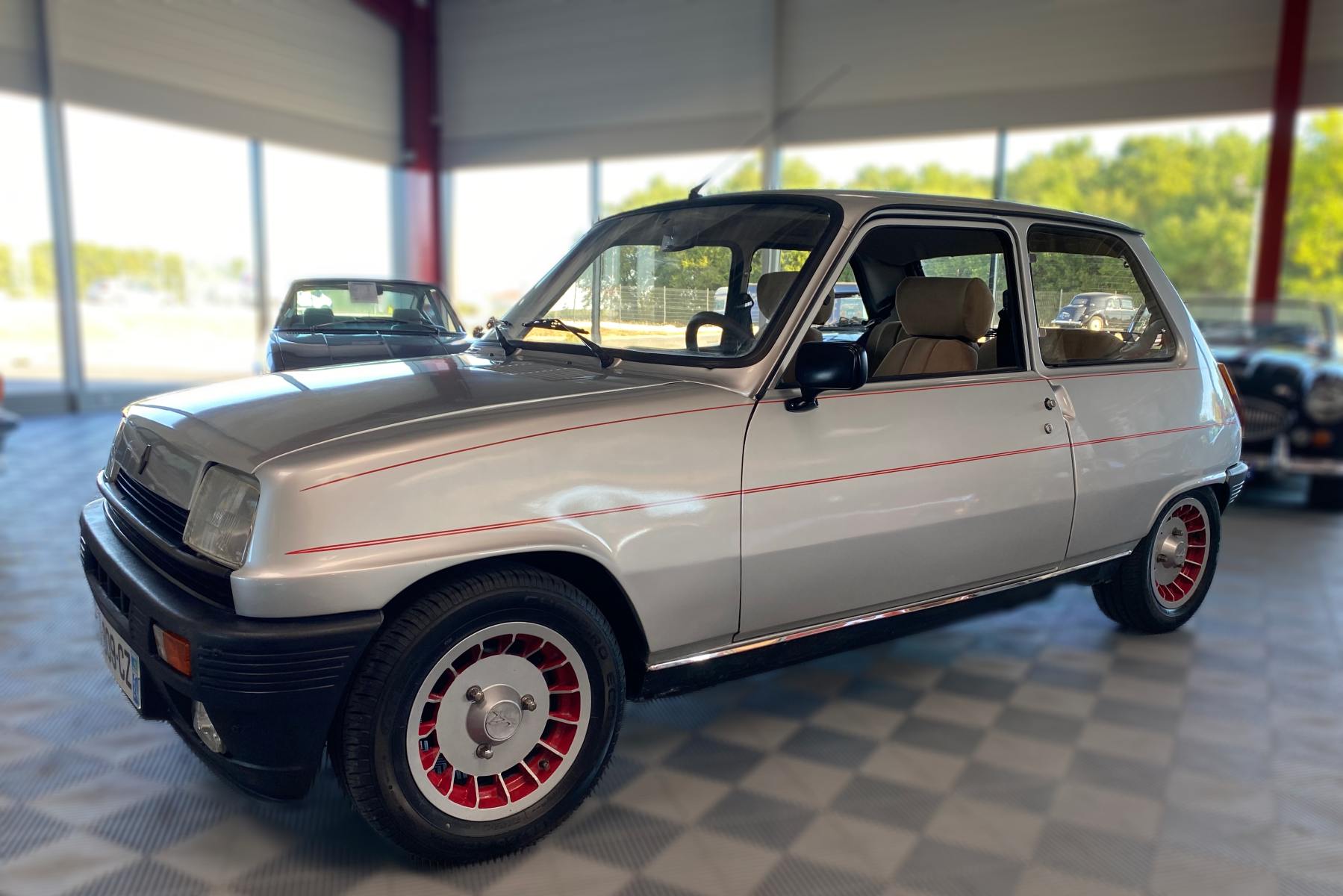 Agrandir=R5 Alpine Turbo-Renault