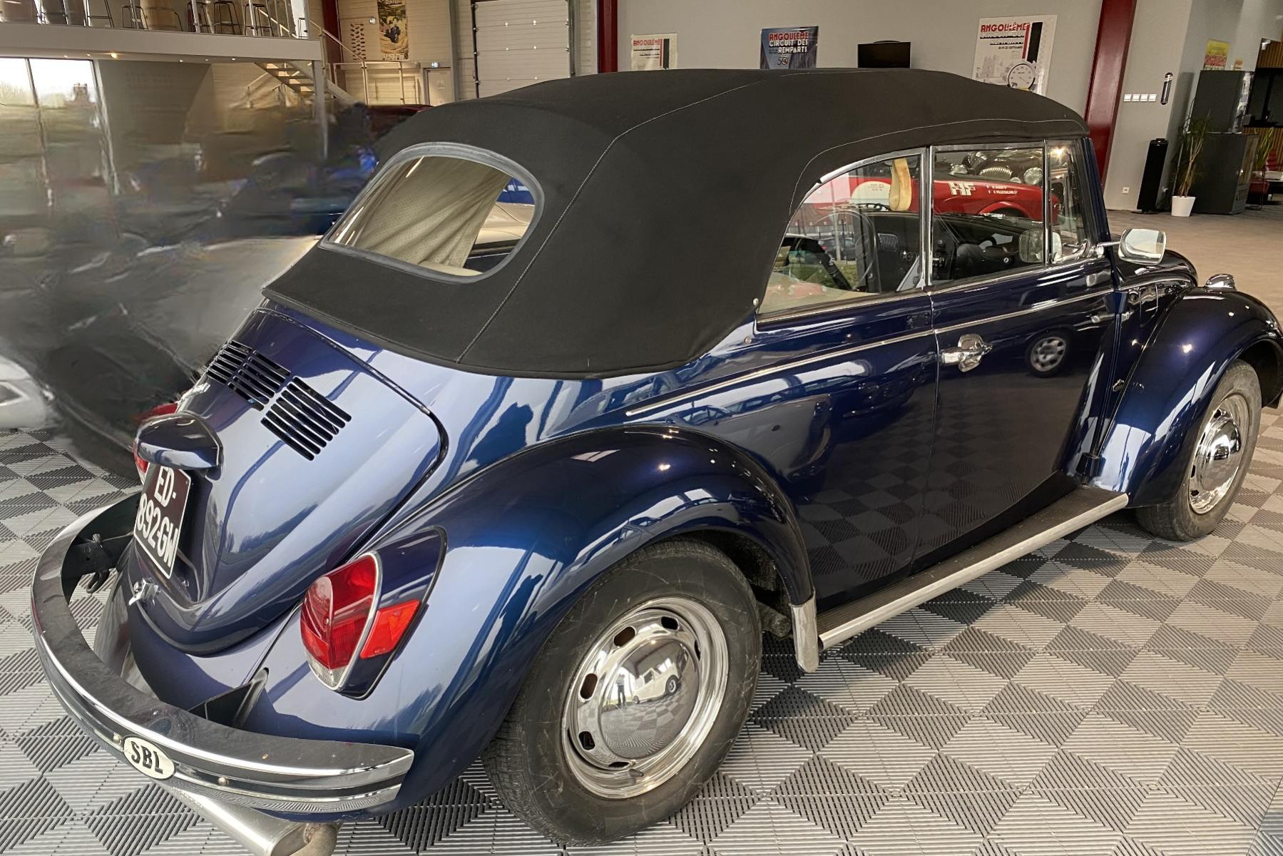 Agrandir=Coccinelle 1302 Cabriolet-Volkswagen