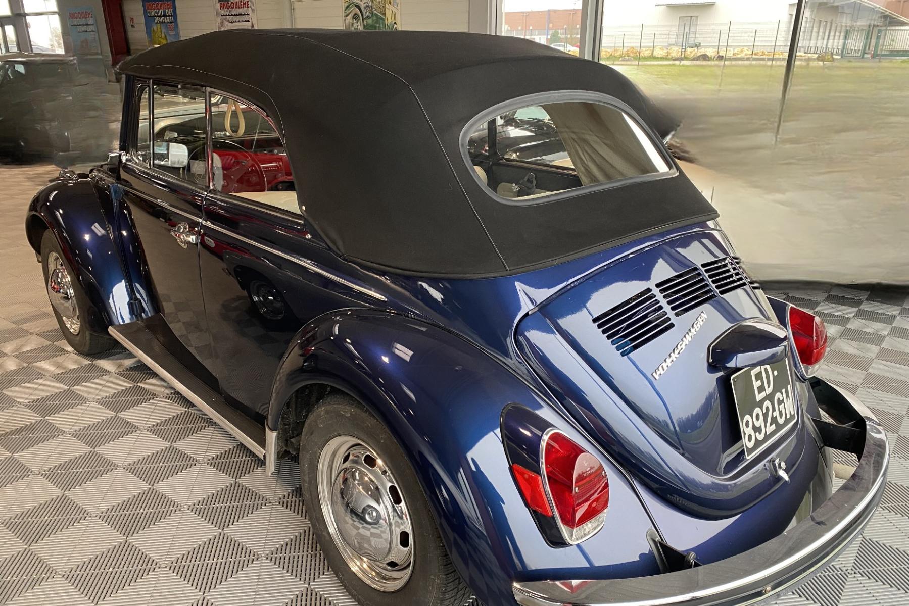 Agrandir=Coccinelle 1302 Cabriolet-Volkswagen