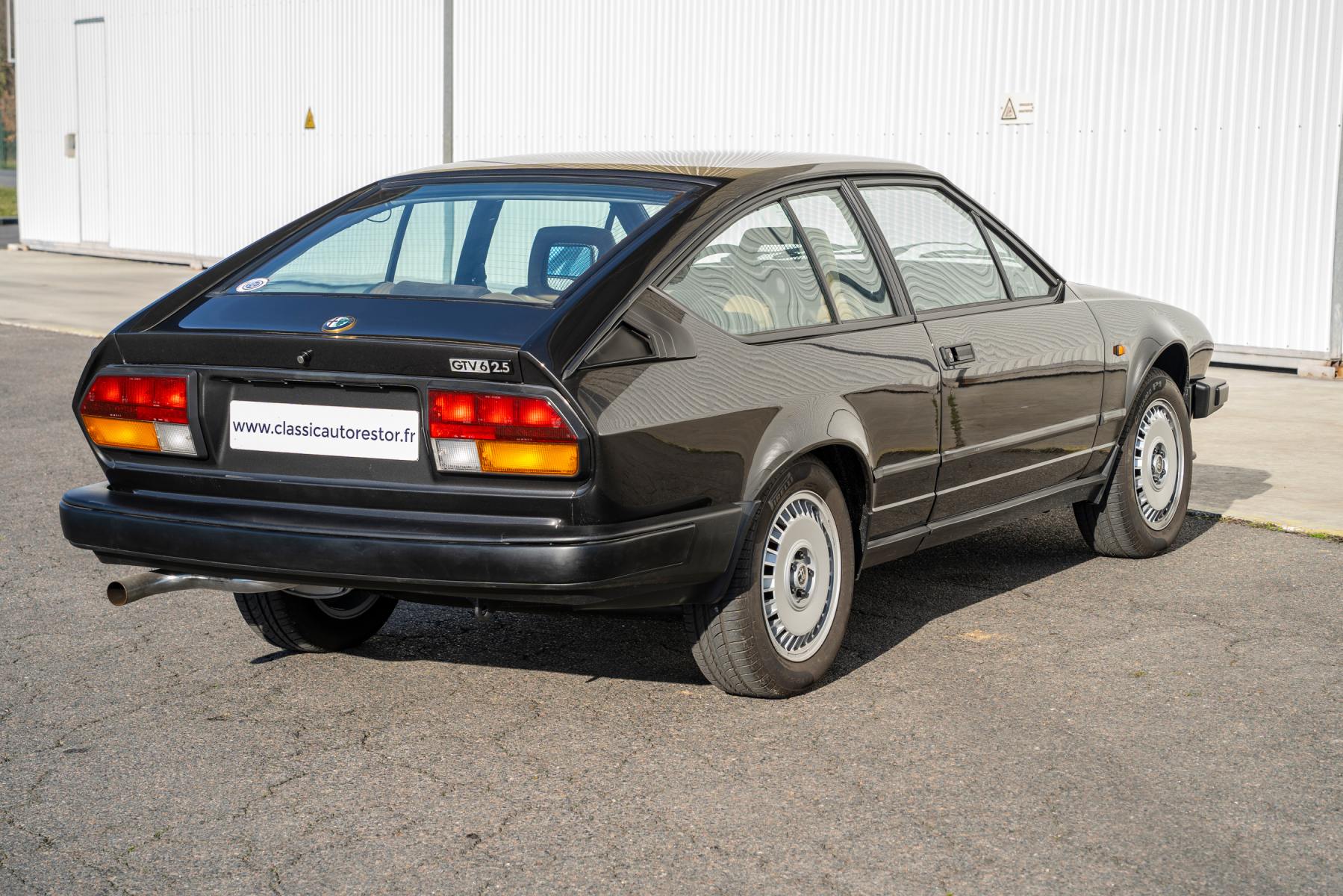 Agrandir=GTV 6 2.5  Coupé-ALFA ROMEO