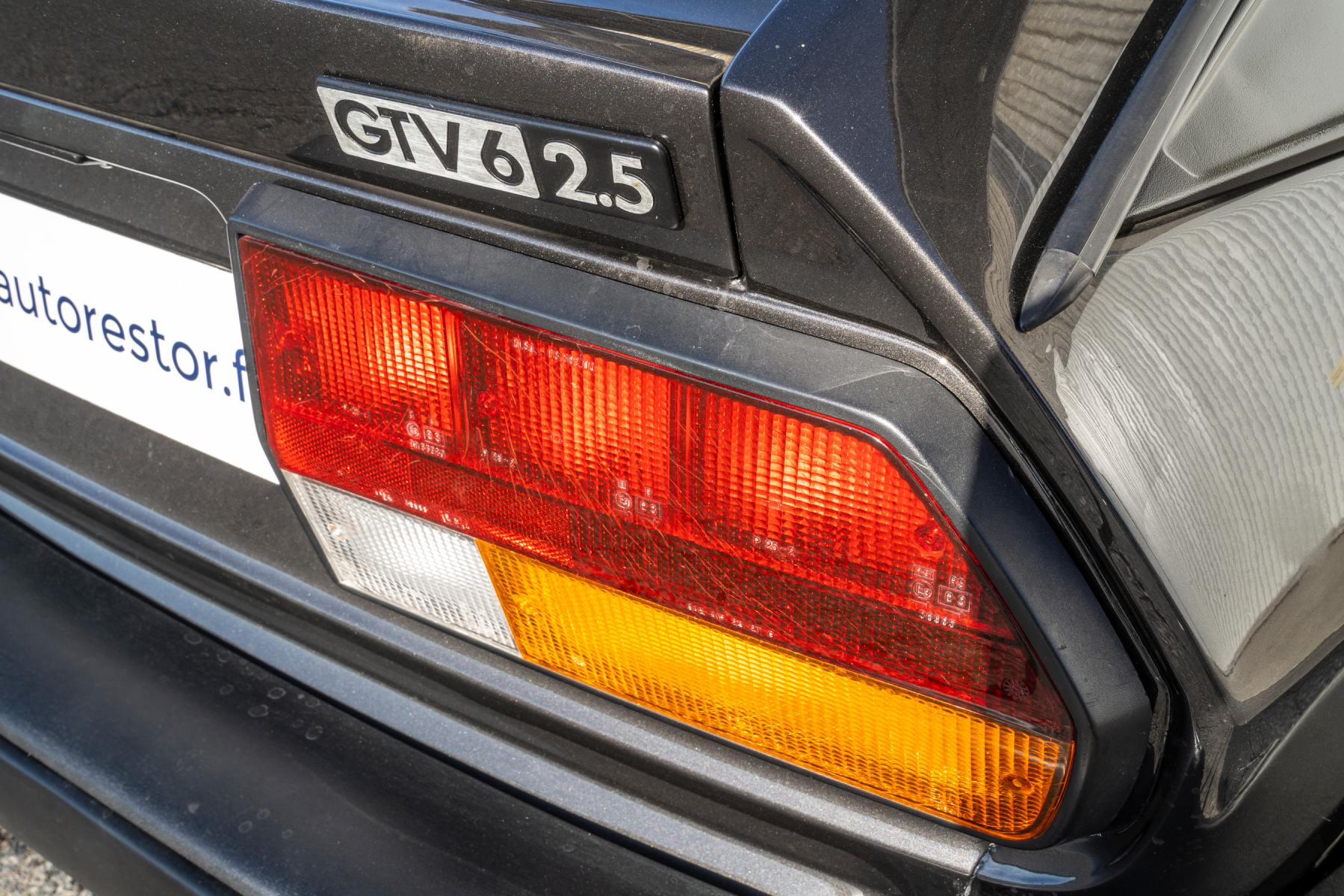Agrandir=GTV 6 2.5  Coupé-ALFA ROMEO