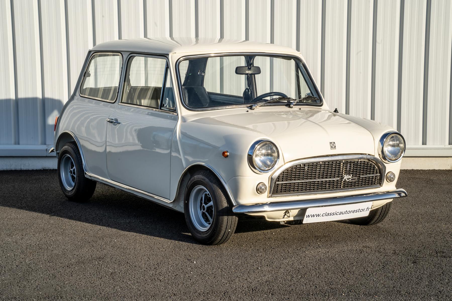 Agrandir=Mini 1001-Innocenti 