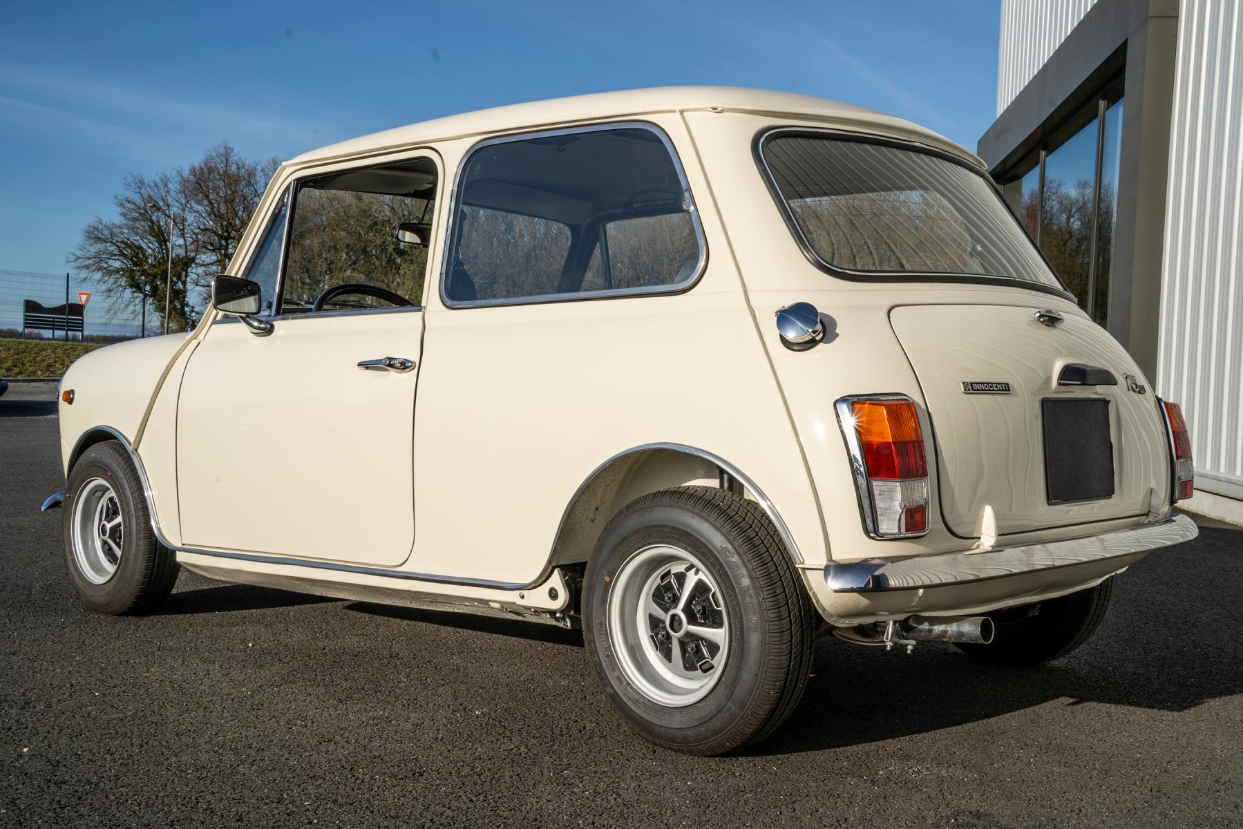 Agrandir=Mini 1001-Innocenti 